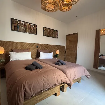 Alissa Airport Apartment