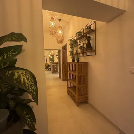 Apartament Alissa Airport Charleroi