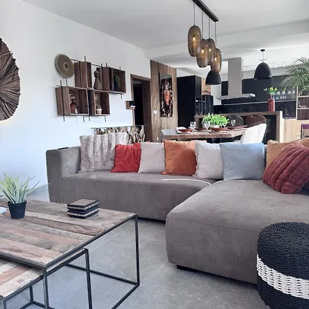 Apartament Alissa Airport