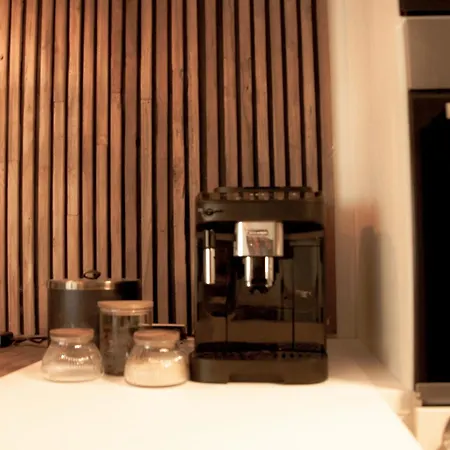 Apartament Alissa Airport Charleroi